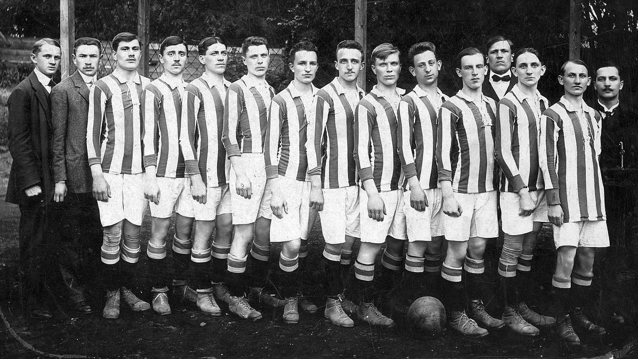 Brief History of Football Kit Design - Historical Football Kits